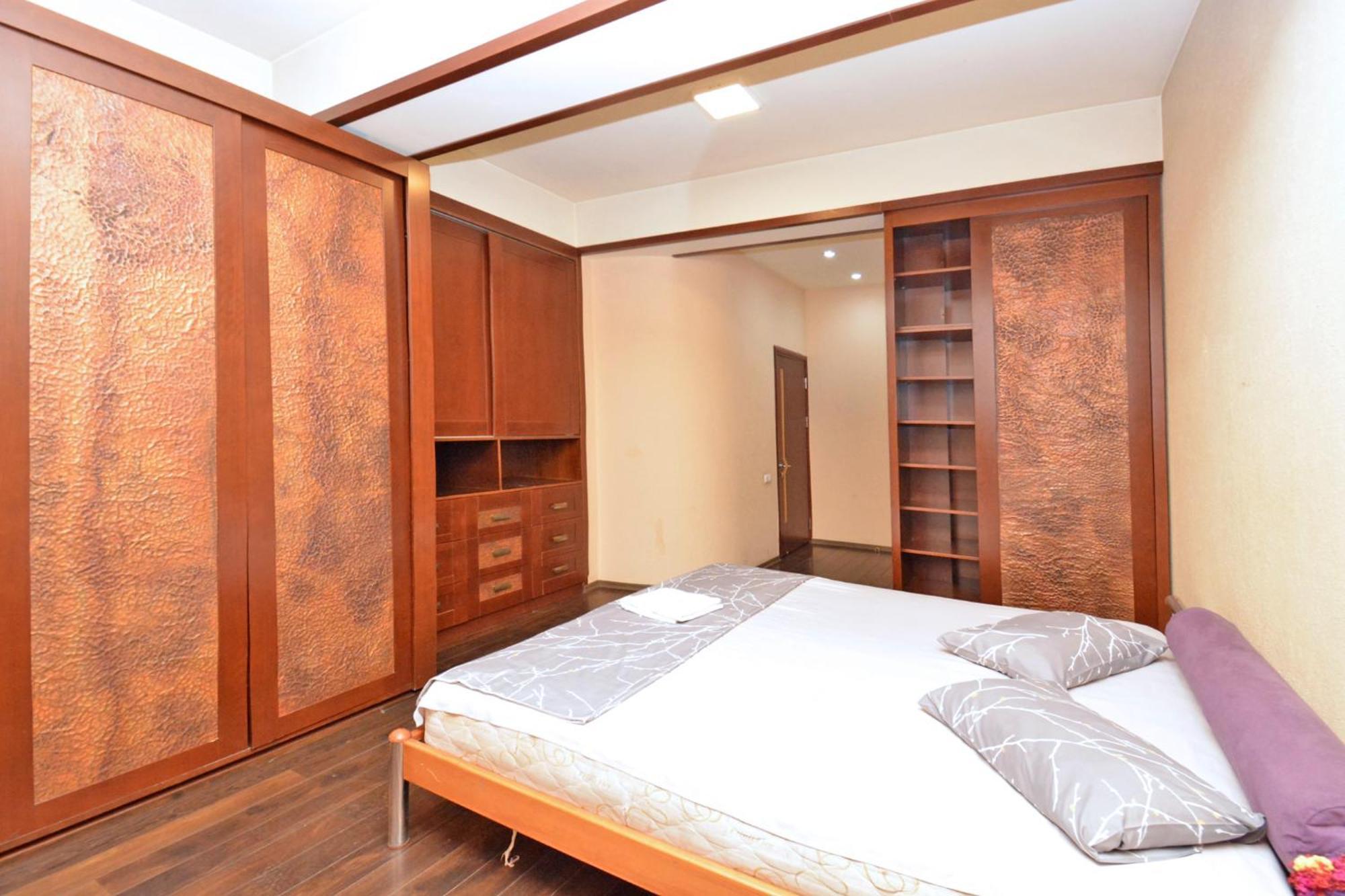 Hotel Costa Yerevan Bagian luar foto