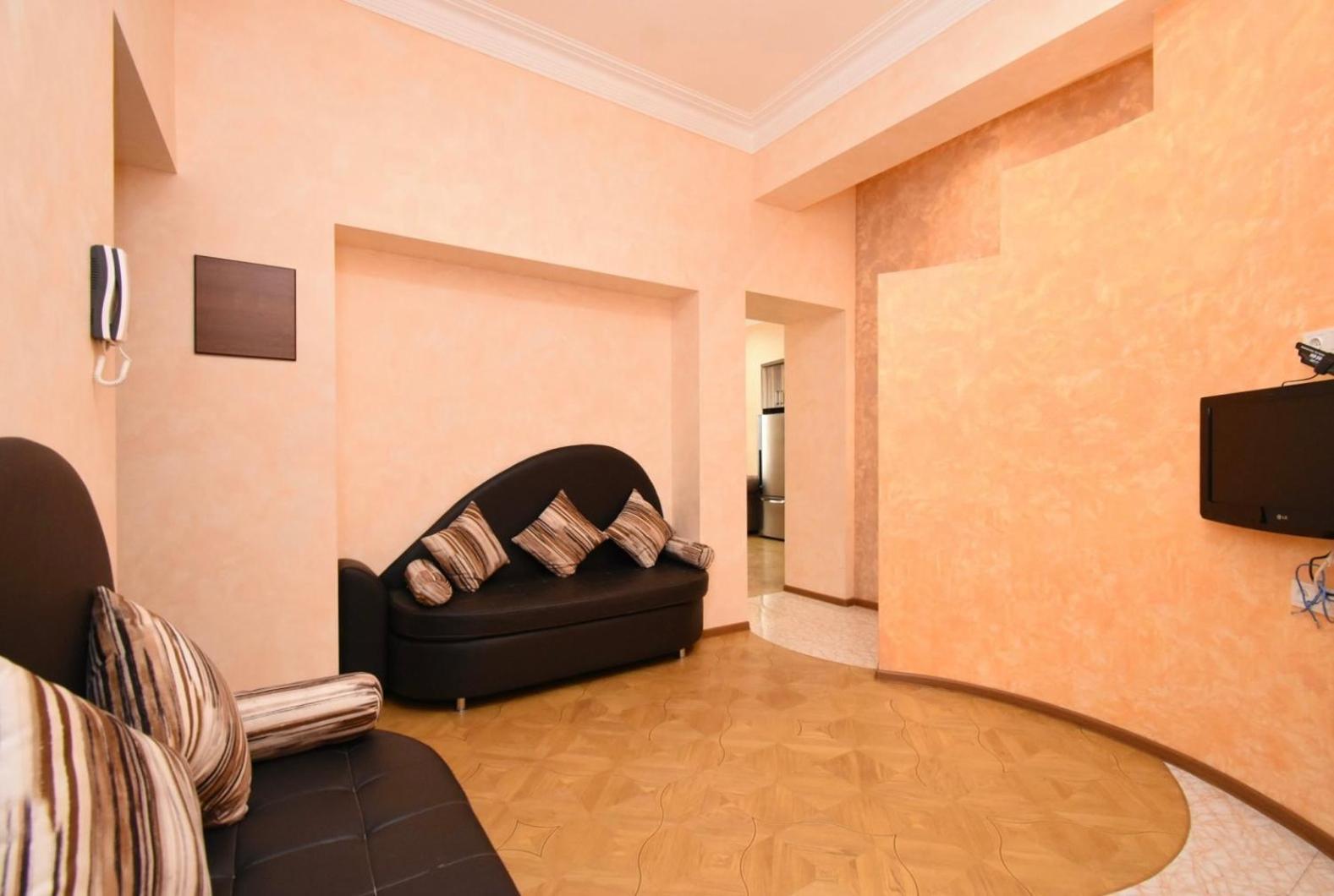 Hotel Costa Yerevan Bagian luar foto
