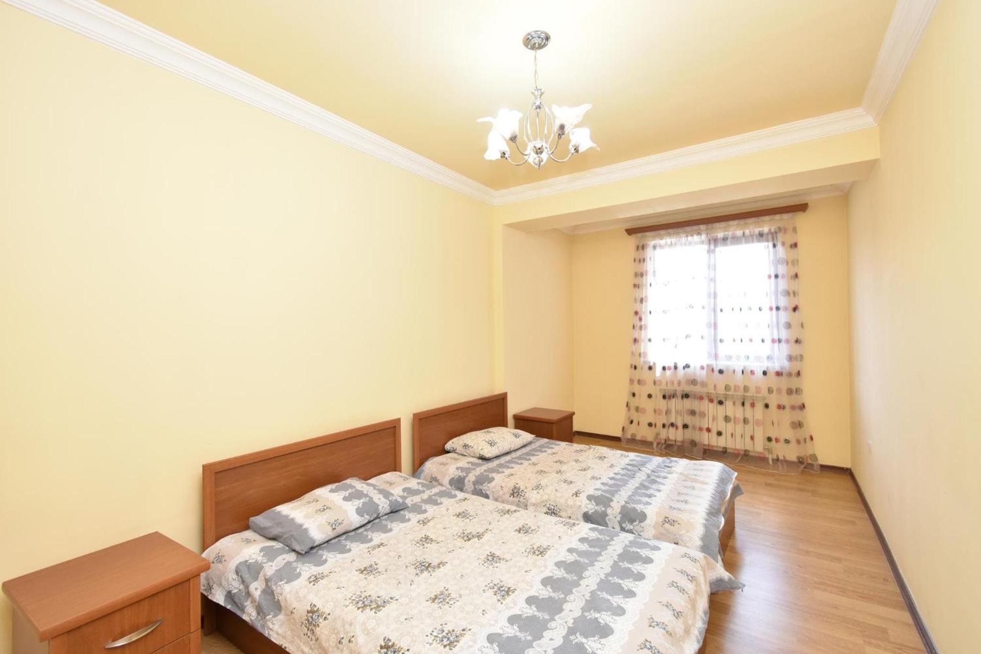 Hotel Costa Yerevan Bagian luar foto